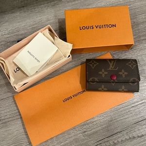 Authentic Louis Vuitton Key Holder